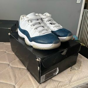 Jordan 11 low